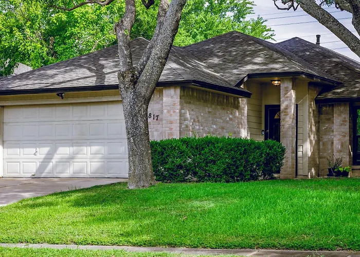 Holiday home Cozy, Retreat, Modern, Sleeps 10 Round Rock